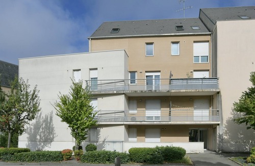 Laval Apartment | L'Hortense - Wifi - Parking - Gare