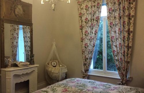 Mesnil-Saint-Nicaise Bed & Breakfast | L'hostellerie du chateau