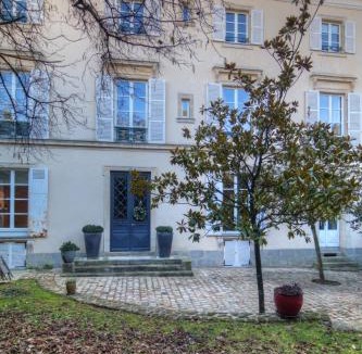 Republique Bed & Breakfast | L'HOTEL PARTICULIER - LE MANS