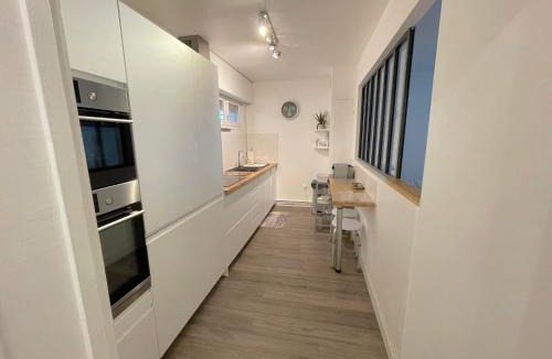 Deauville City Centre Apartment | L'IDEAL 112 - 85m2, 2 chambres, Parking & Cabine de plage