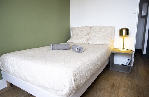 Bourges Apartment | L'ILE D'OR ★ CATHEDRAL VIEW ★ 3 BEDROOMS ★ PARKING