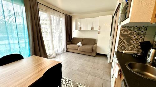 Le Couchant Apartment | L'iliade - 4 pers - 50 m des plages