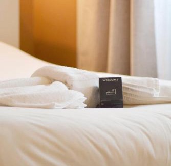 Chartres Apartment | L'imprévu