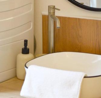 Chartres Apartment | L'imprévu