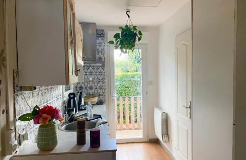 Saint-Denis-de-Pile Bed & Breakfast | L inattendu