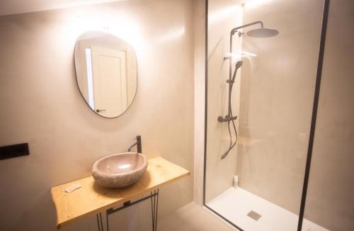 Saldes Hotel | L'indret del Pedraforca Adults Only