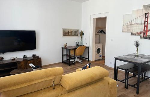 Montrejeau Apartment | L'industriel - Design urbain et Parking facile