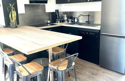 Quincieux Apartment | L'Industriel