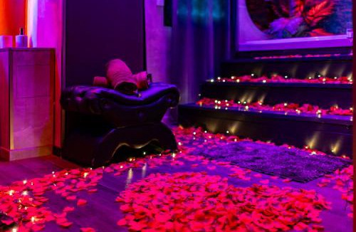 Trois Cocus - Borderouge - Croix-Daurade - Paleficat Apartment | L’Insolite, Spa Privatif (Appartement Jacuzzi)