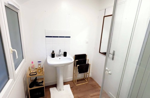 Neufchatel-en-Bray Apartment | L'instant cocooning is just 300m from Neufchâtel en Bray town center!