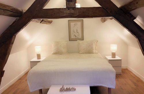 Neufchatel-en-Bray Apartment | L'instant cocooning is just 300m from Neufchâtel en Bray town center!