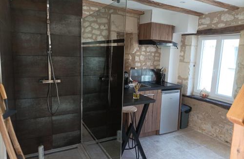 Civray-sur-Esves House | L'instant Civray