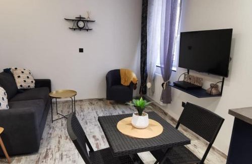Oyonnax Apartment | L'instant