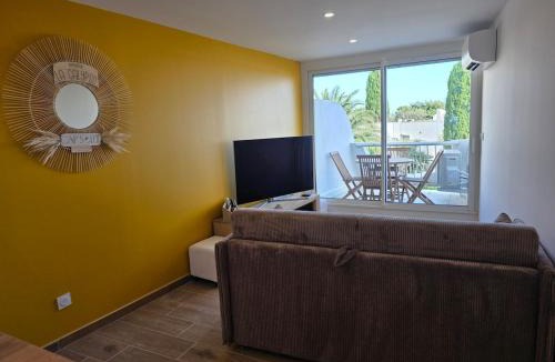 Le Couchant Apartment | L Instant Mer Bord de Plage Piscine Clim Parking