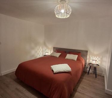 Longue-Jumelles House | L'Instant Précieux