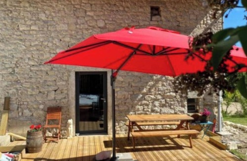 Echallon Apartment | L'instant Présent