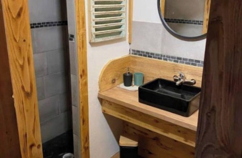 Echallon Apartment | L'instant Présent