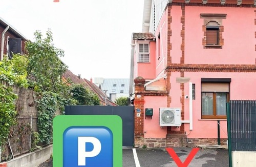 Quartier Saint-Leon Apartment | L'instant T 4* Balneotherapy Sauna and Private Parking