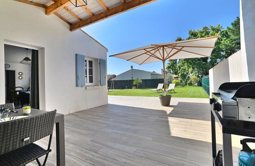 Le Chateau-d'Oleron House | L'Instant Vert by Interhome