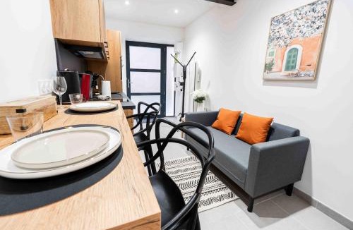 Pennautier Apartment | L'Intime - Cozy & air-conditioned duplex - Near Carcassonne