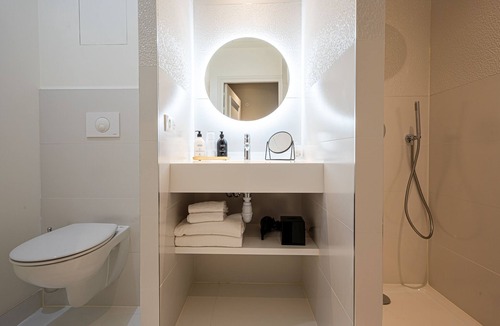 Enclos Hotel | L'Invitation au Voyage