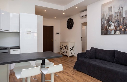 Abbadesse Apartment | L. Love apartment