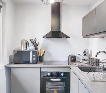 Oyonnax Apartment | L'oasis d'Anatole