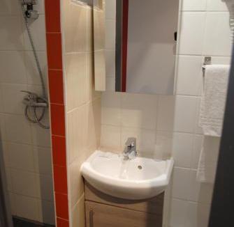 Plaisance Hotel | L'Oasis Montparnasse