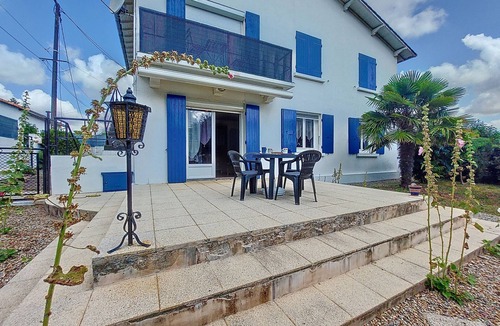 Vaux-sur-Mer Apartment | L'Océan by Interhome