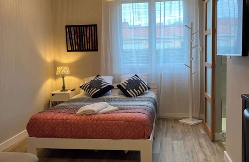 Arenes Romaines - Saint-Martin-du-Touch Apartment | L'Occitan - 2p - Moyenne Durée - Proche Airbus