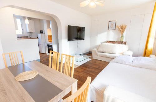 Evreux Apartment | L'Odyssée Aux Trois Clés - Proche centre-ville - Jardin
