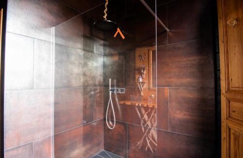 Etaing House | L'Odyssée Inattendue