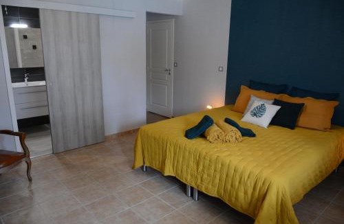 Tournon-sur-Rhone House | L'Oiseau Bleu