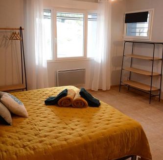 Tournon-sur-Rhone House | L'Oiseau Bleu