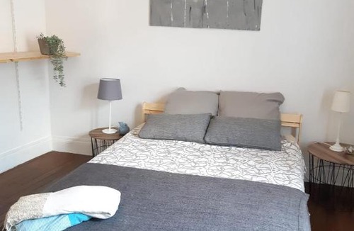 Epernay Apartment | L' oiseau