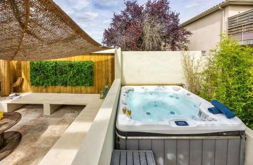 Castelnau-d'Estretefonds House | L'Oliveraie d'Eurocentre - Parking, Wifi & Petit-Déjeuner