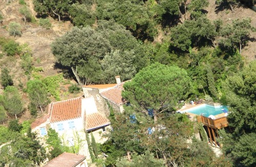 Saint-Michel-de-Llotes Bed & Breakfast | L'Oliveraie des 3 Mas