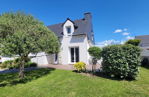 Erdeven House | L'Olivier by Interhome