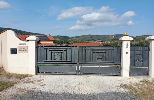 Chateau Bed & Breakfast | L OLIVIER DE ST LEGER