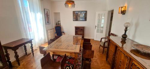 Bizanos Apartment | L'Olivier