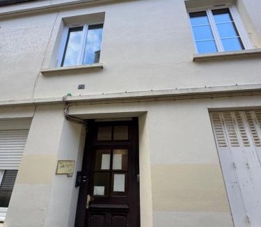 Saint-Julien Apartment | L'Olivier Urbain - Centre Ville - Wifi & Commerces