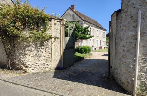 Richebourg Villa | L'ombre du Tilleul - Gîte familial