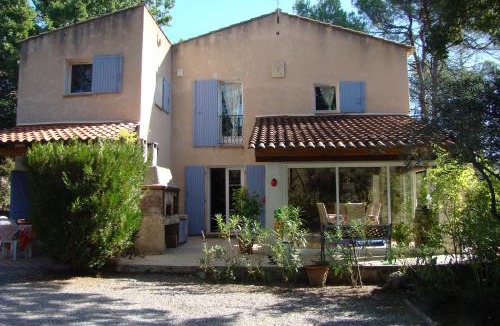 Saint-Maximin-la-Sainte-Baume Bed & Breakfast | l'Orée du Bois