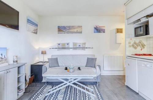 Tourgeville Apartment | L'Orée de Deauville by Interhome