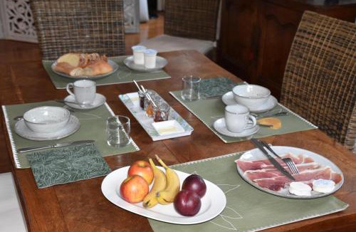 Cordes-sur-Ciel Bed & Breakfast | L'orée de la grésigne