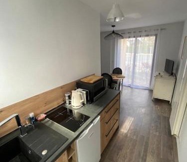 Mont-Saint-Aignan Apartment | L'Orée du Golf, studio 2