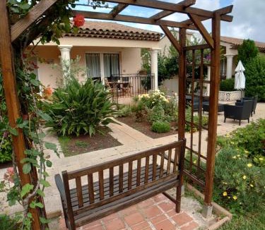 Cap-d'Antibes Apartment | L'orangerai d'Antibes