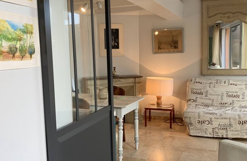 Chatuzange-le-Goubet Apartment | L’orangerie