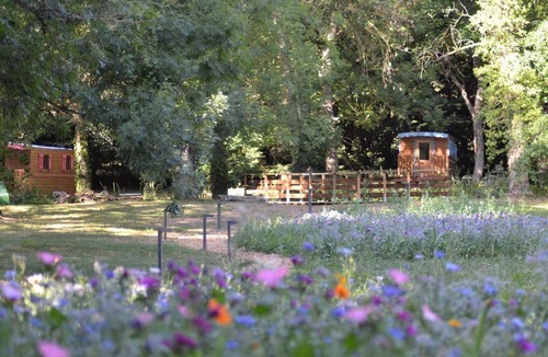 Bransles House | L'Orangerie du Moulin/Campanule Caravan