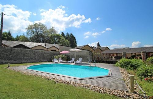 Saint-Priest-Taurion House | L'orangerie